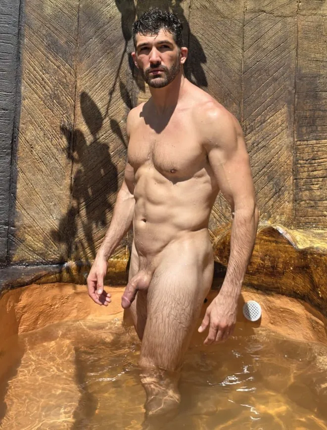 nudes of handsome famous model fashion @Cavani onlyfans 2