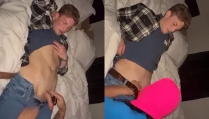College stud gets a blowjob in the dorm salv